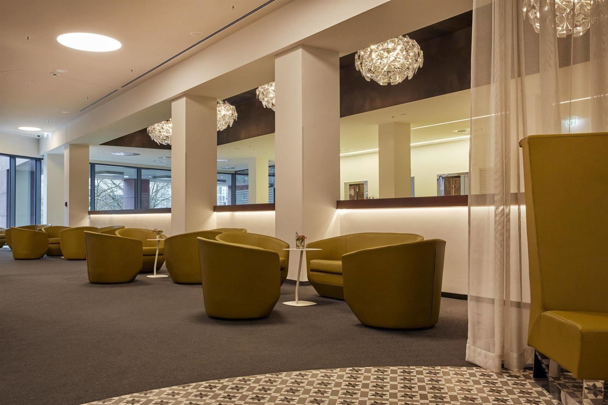Hyperion Hotel Хамбург Екстериор снимка The lobby of the hotel