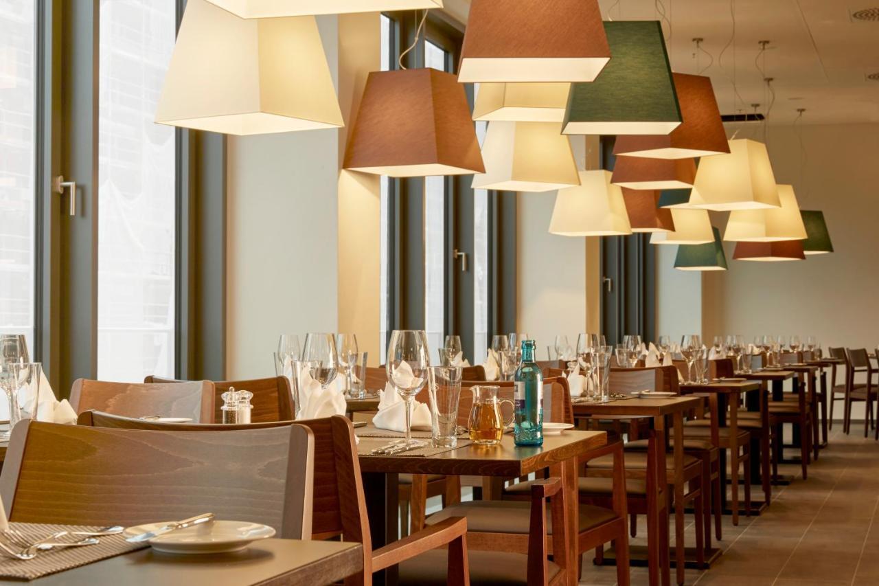 Hyperion Hotel Хамбург Екстериор снимка The restaurant