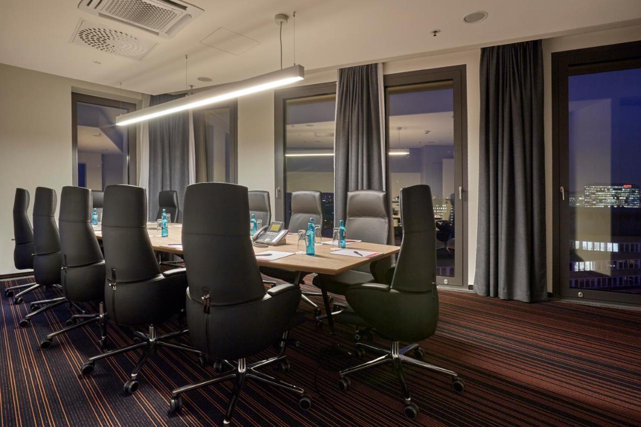 Hyperion Hotel Хамбург Екстериор снимка Meeting room at the hotel